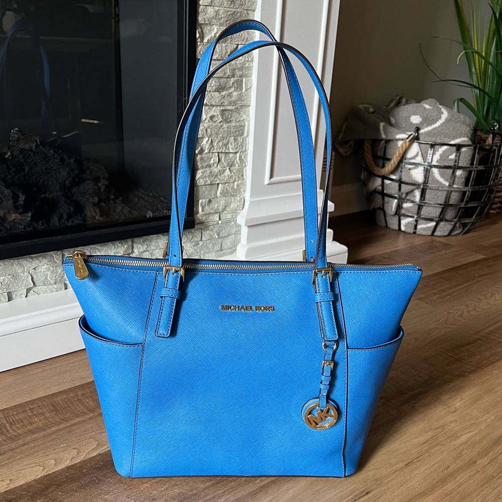 Micheal Kors Leather Tote